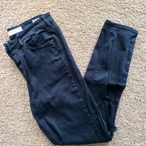 Bullhead Distressed Jeans